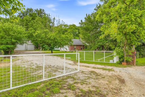 3741 County Road 2160 Iredell TX 76649