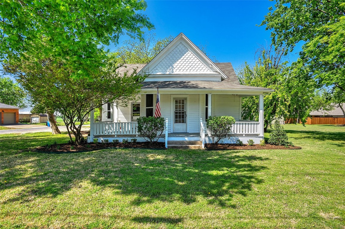 676 S Waco Street Van Alstyne TX 75495