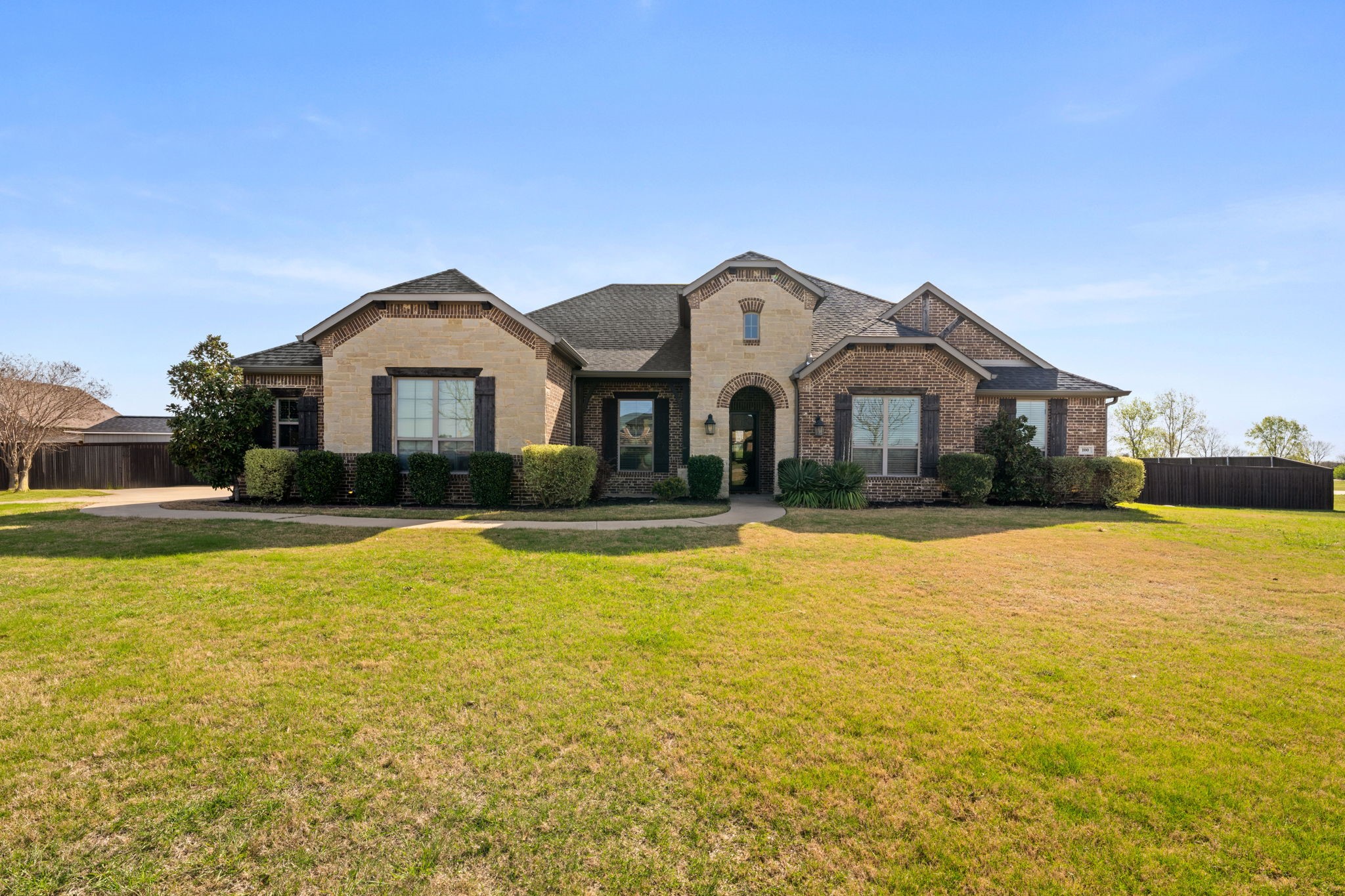 100 Brookview Court Waxahachie TX 75165