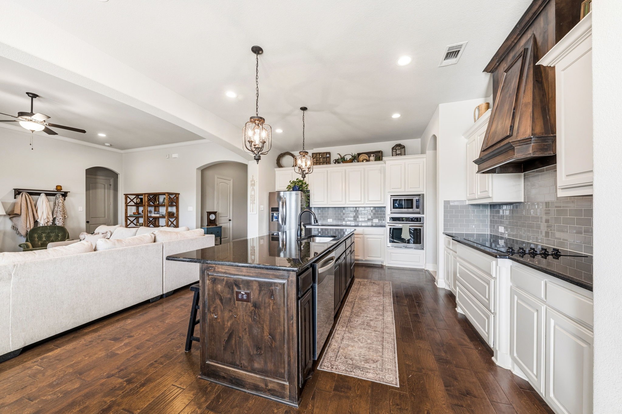 100 Brookview Court Waxahachie TX 75165