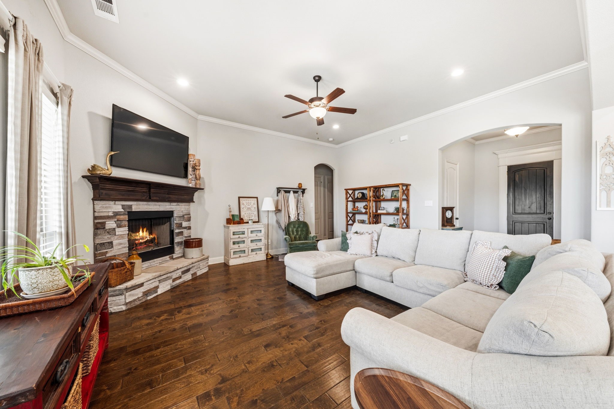 100 Brookview Court Waxahachie TX 75165
