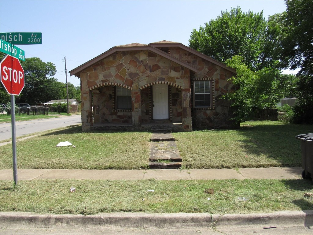 3330 Thannisch Avenue Fort Worth TX 76105