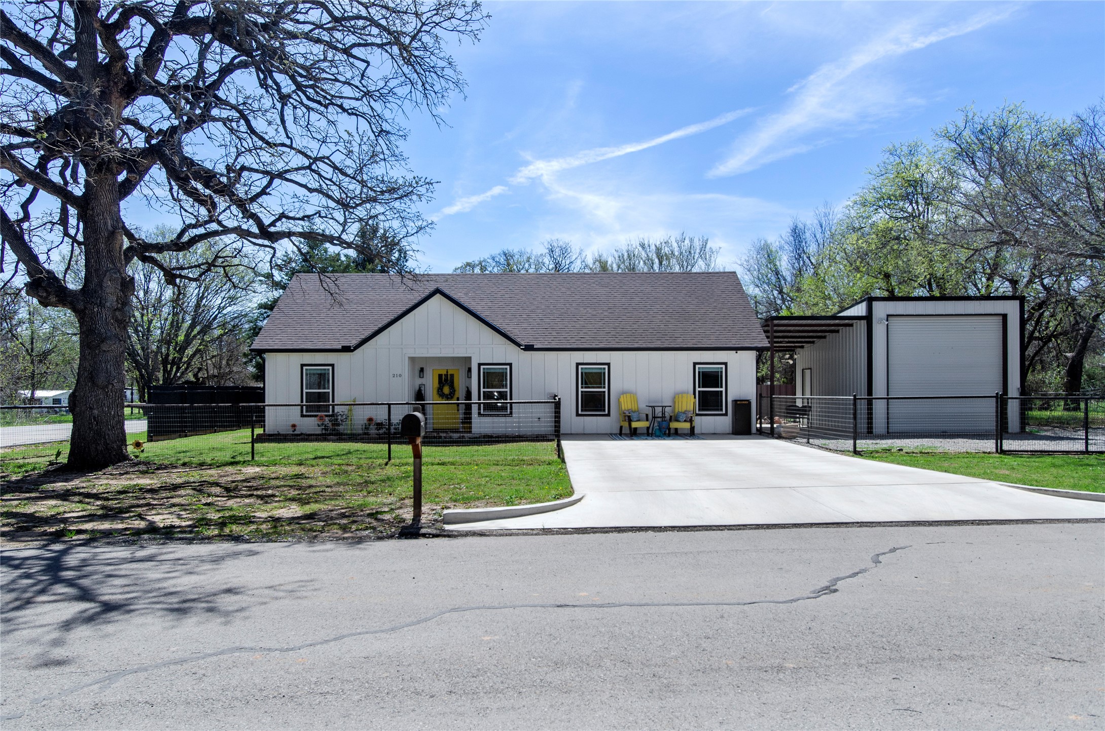210 Stevens Street Bridgeport TX 76426