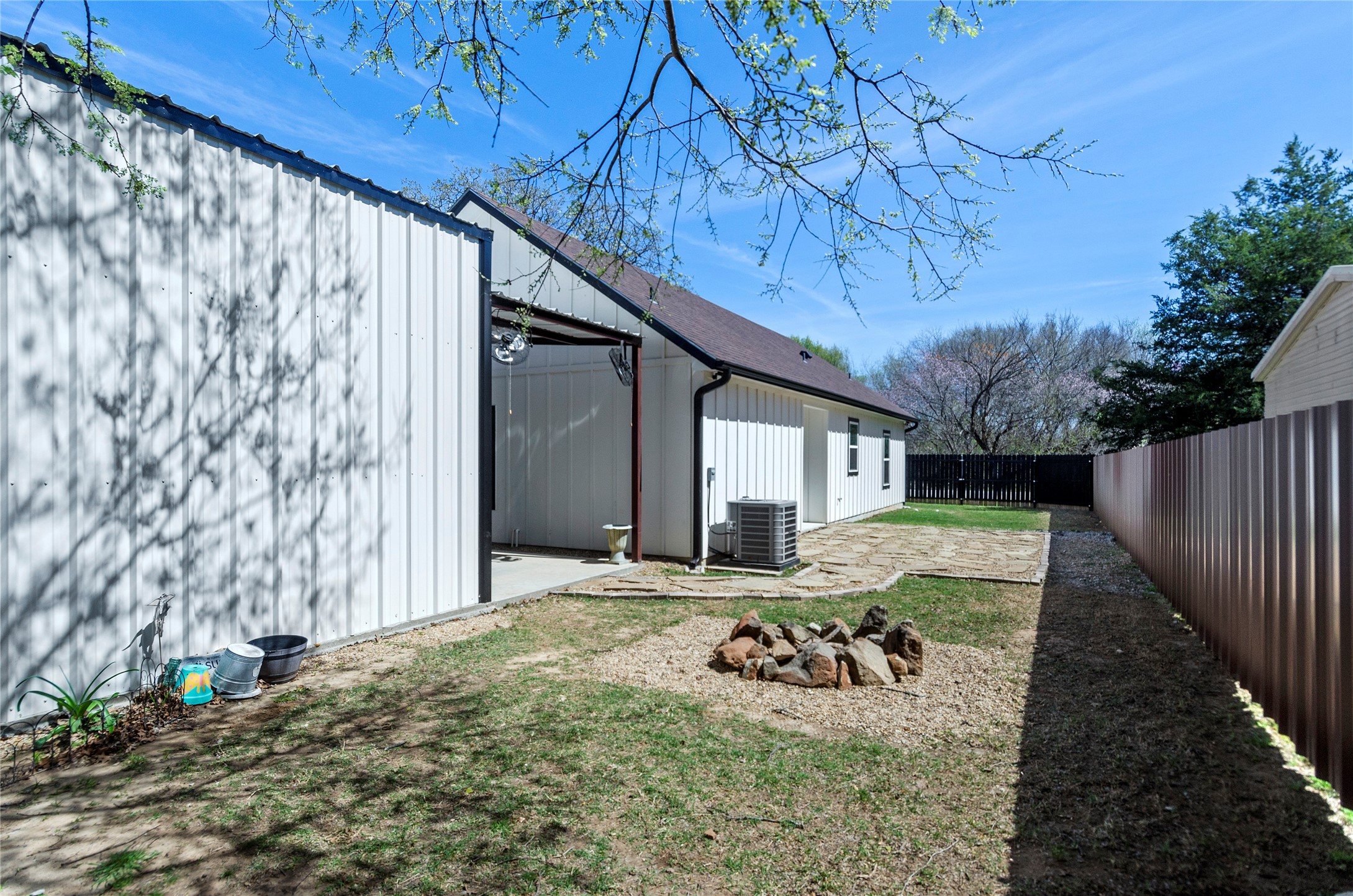 210 Stevens Street Bridgeport TX 76426