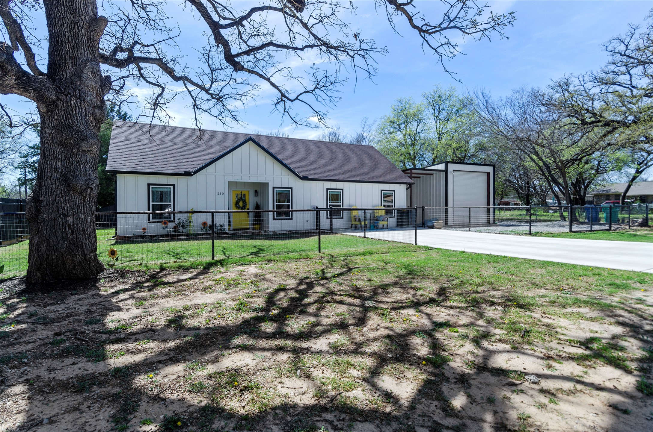 210 Stevens Street Bridgeport TX 76426