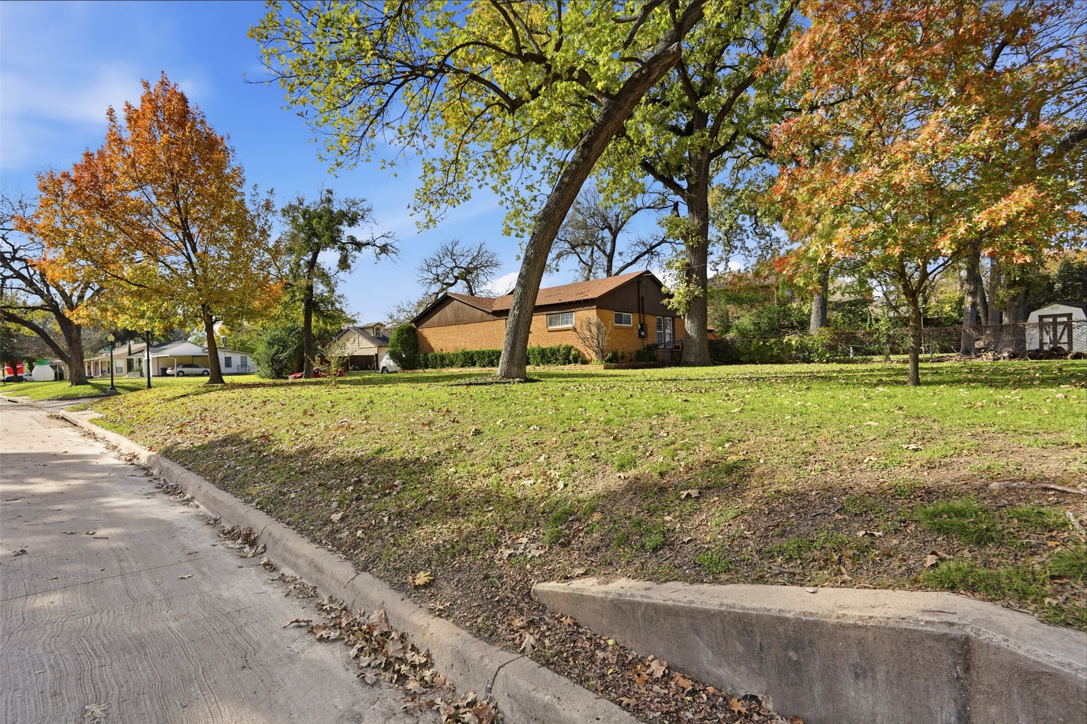 3700 Oaklawn Drive Fort Worth TX 76107
