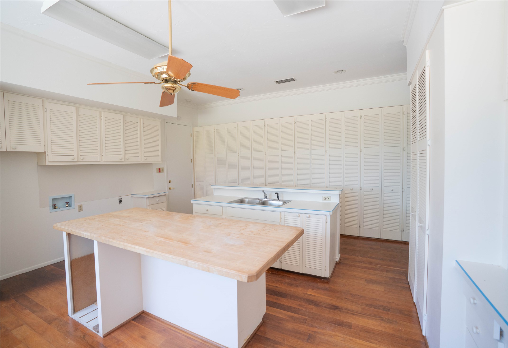 1895 County Road 3601 Edgewood TX 75117