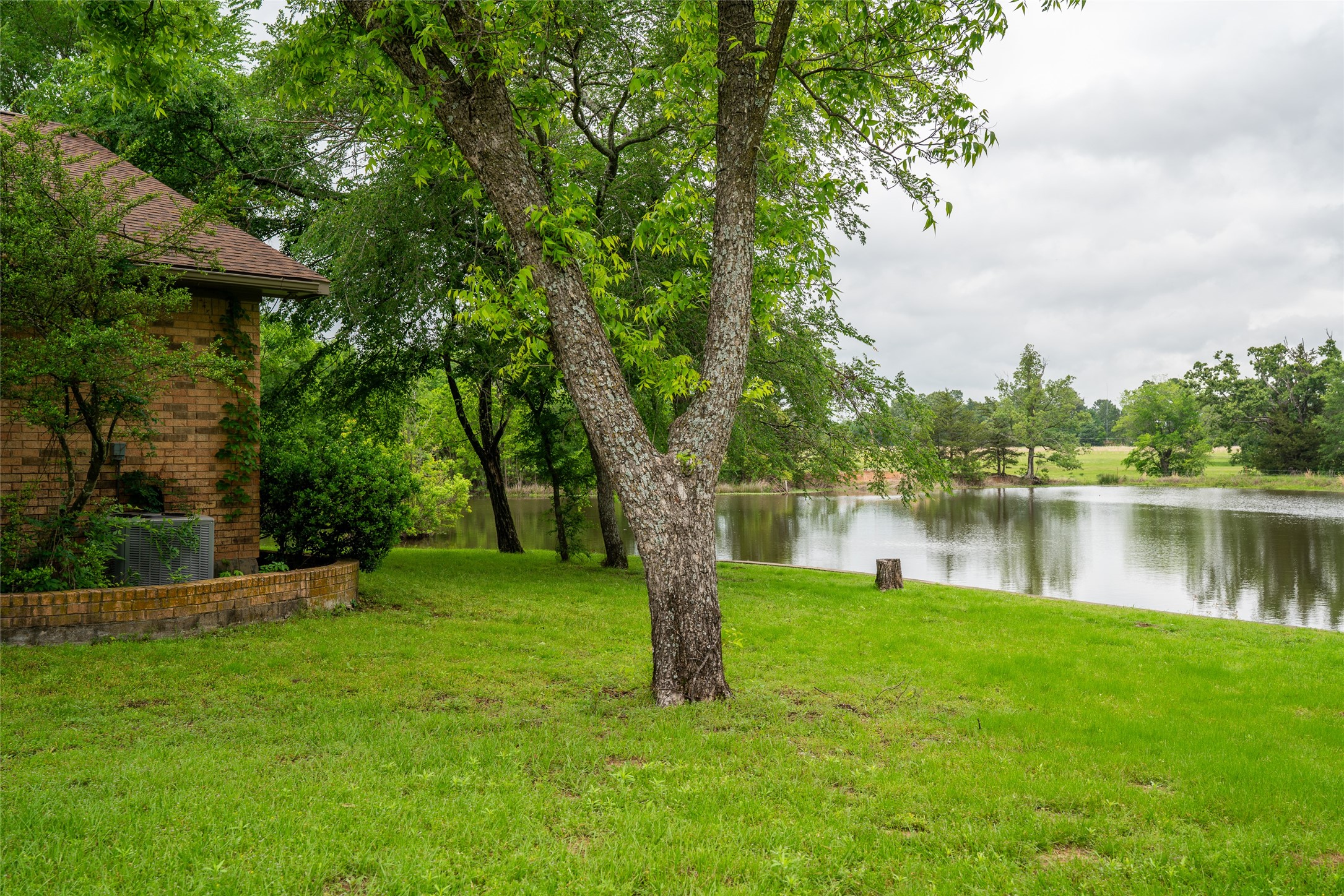 1895 County Road 3601 Edgewood TX 75117