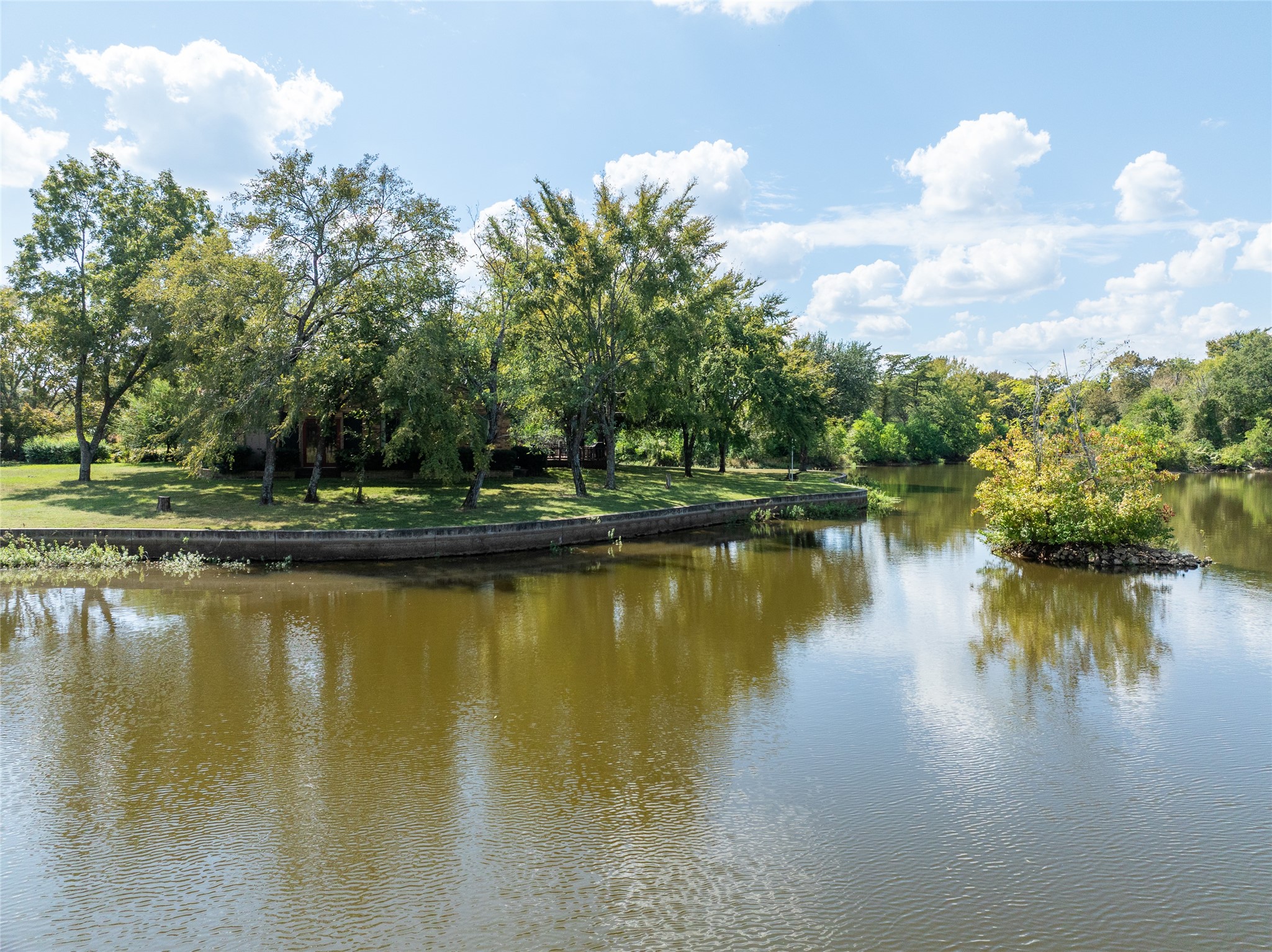 1895 County Road 3601 Edgewood TX 75117