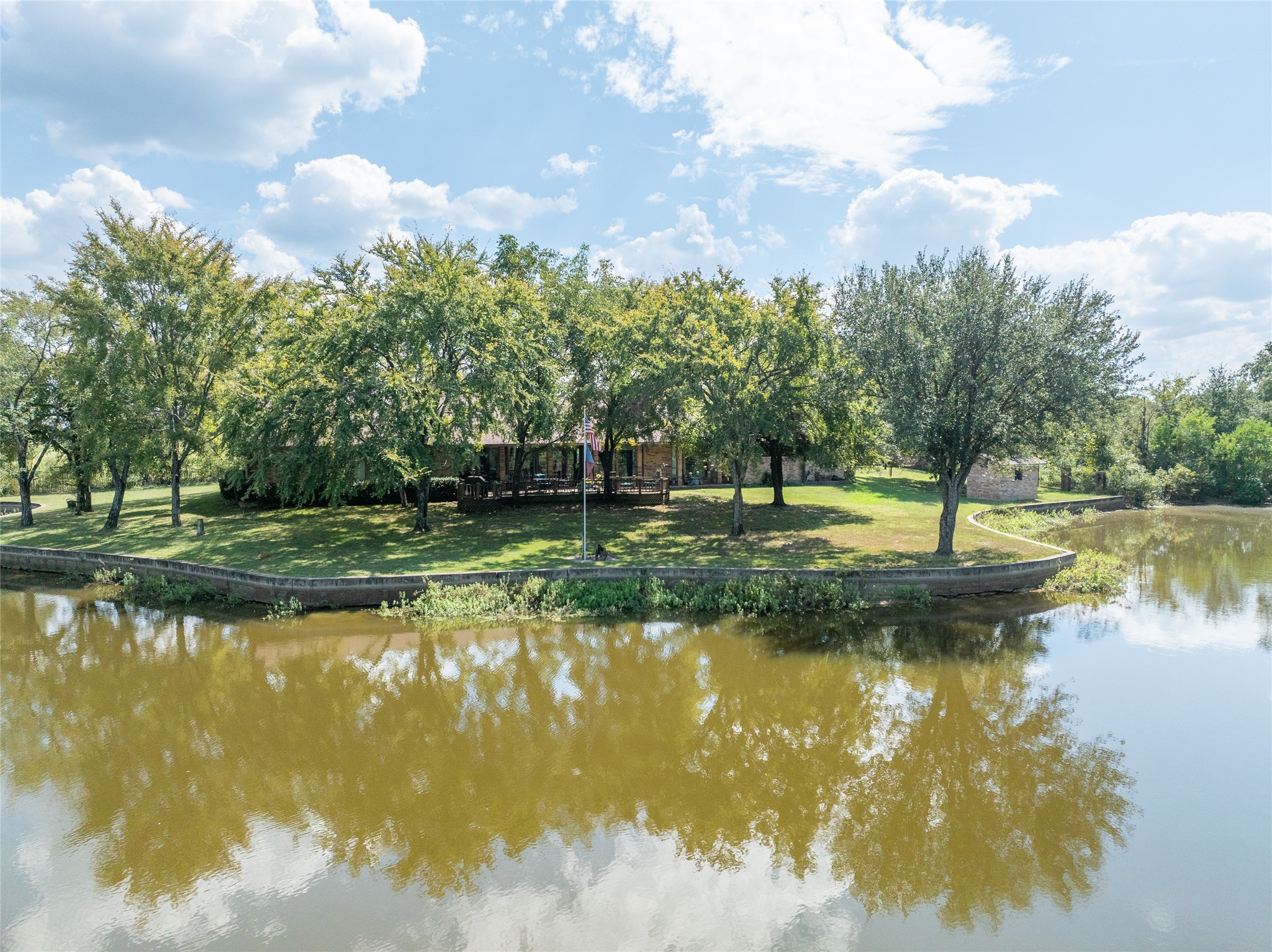 1895 County Road 3601 Edgewood TX 75117