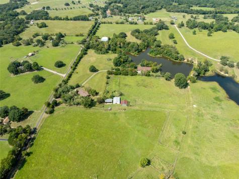 1895 County Road 3601 Edgewood TX 75117