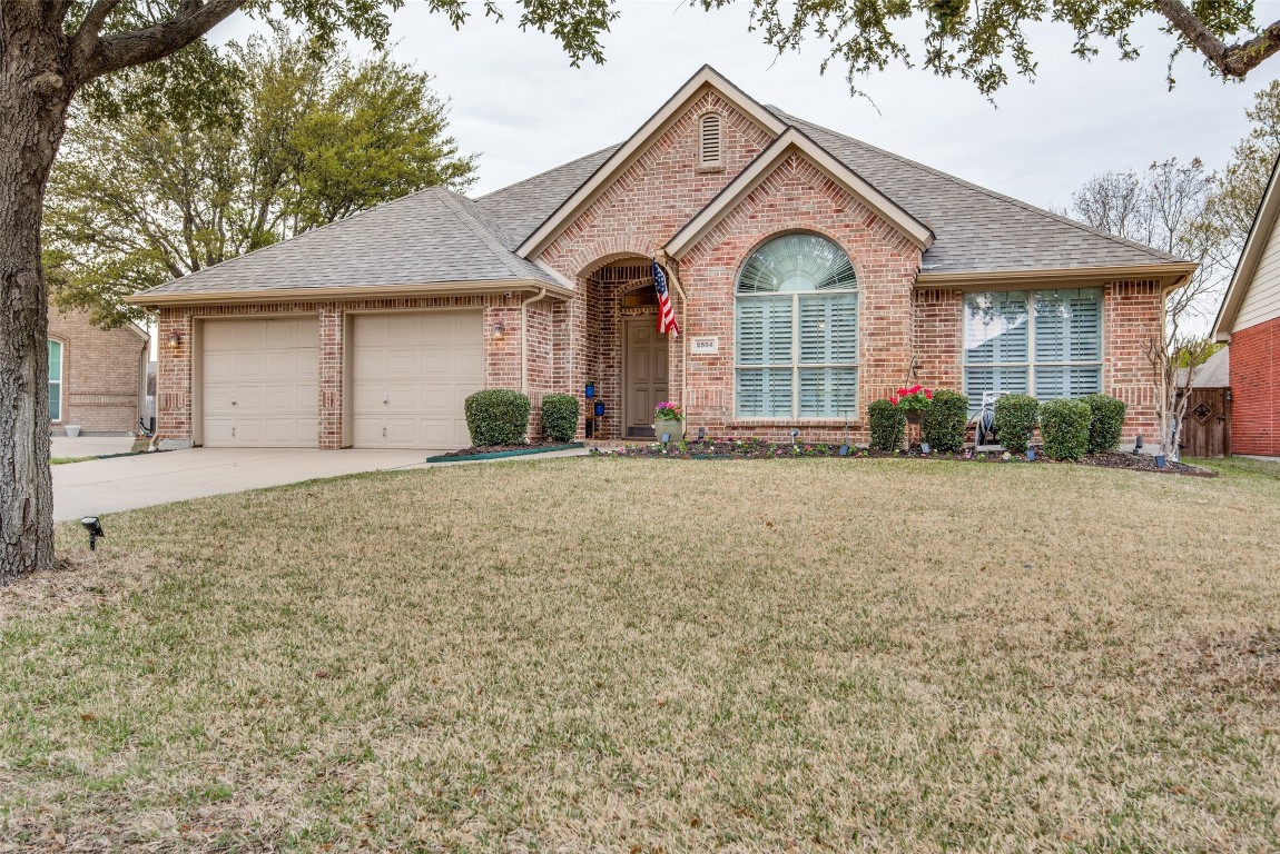 2564 Bayside Drive Grand Prairie TX 75054
