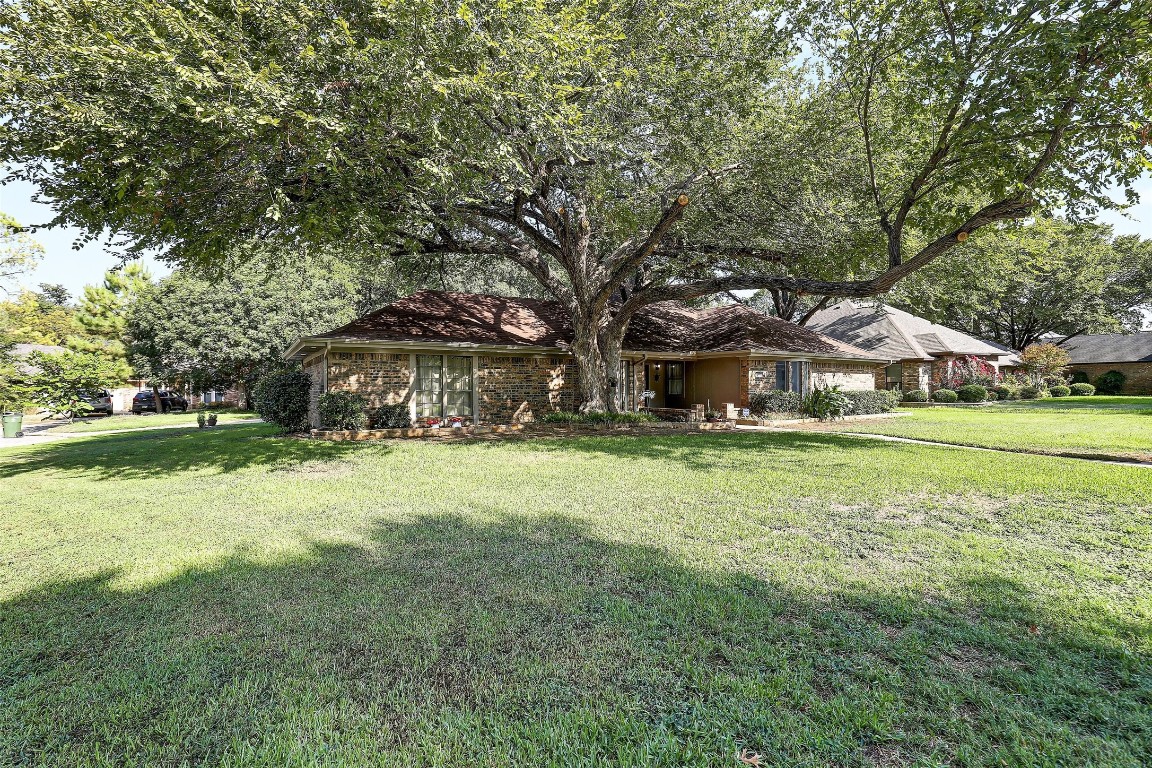4504 Willow Bend Drive Arlington TX 76017