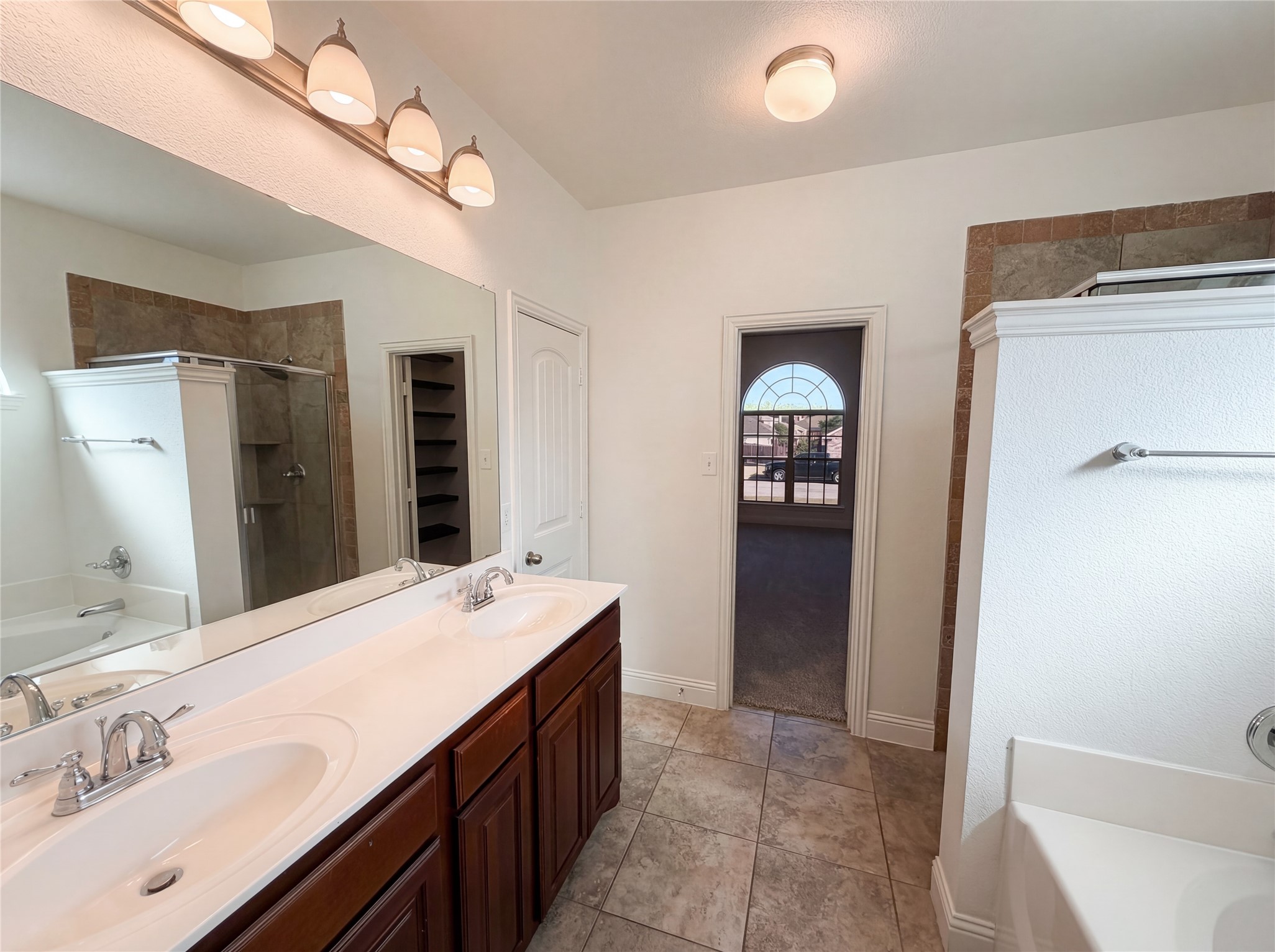 3717 Dutch Iris Lane Forest Hill TX 76140