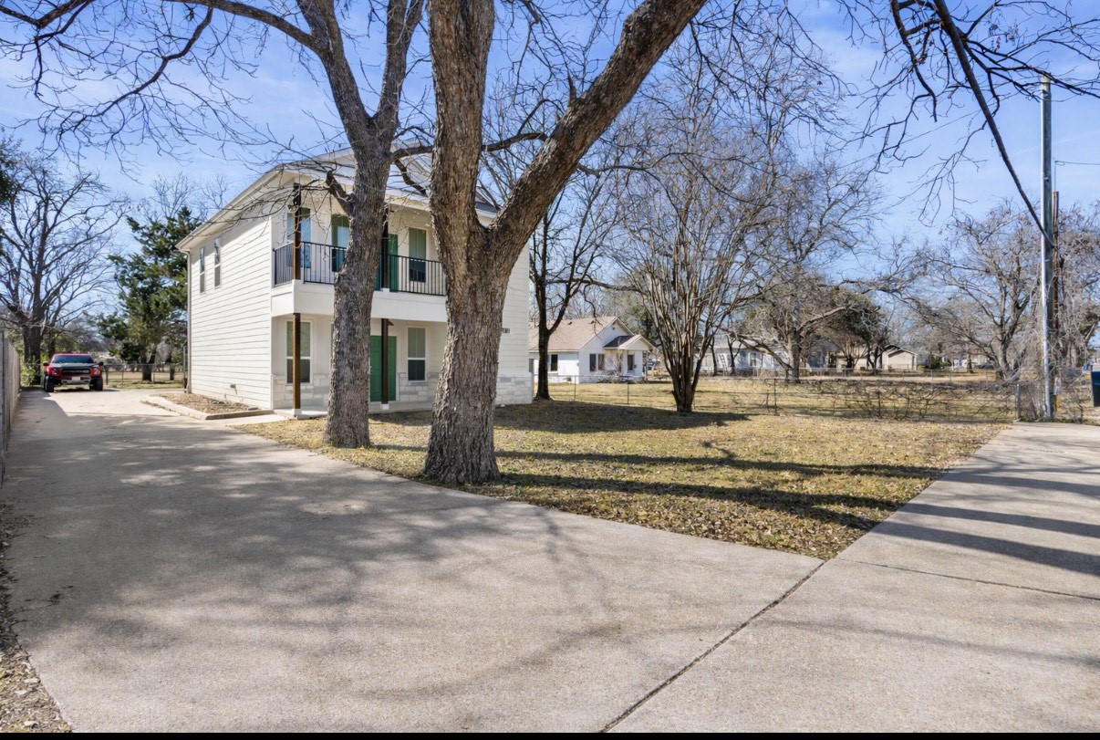 3309 S 3rd Waco TX 76706