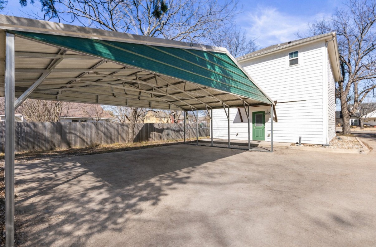 3309 S 3rd Waco TX 76706