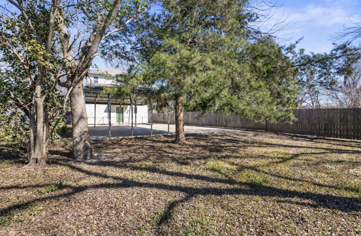 3309 S 3rd Waco TX 76706