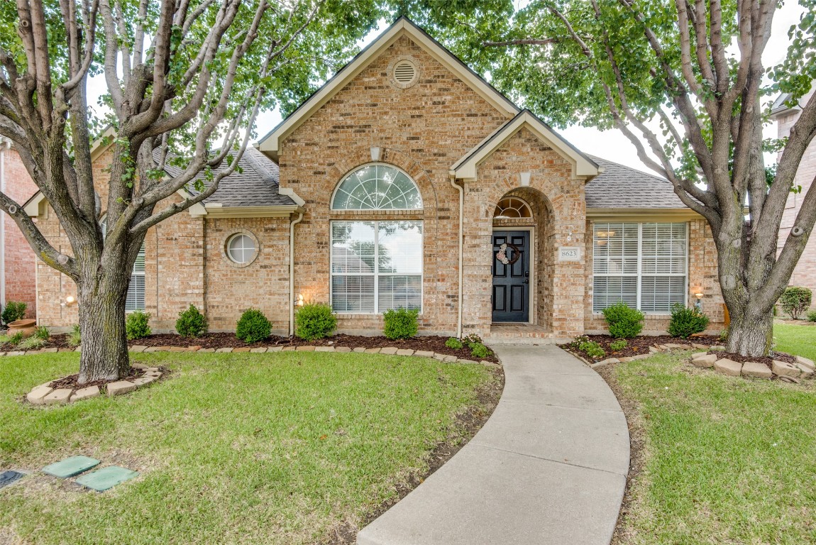 8623 Elm Valley Drive Irving TX 75063