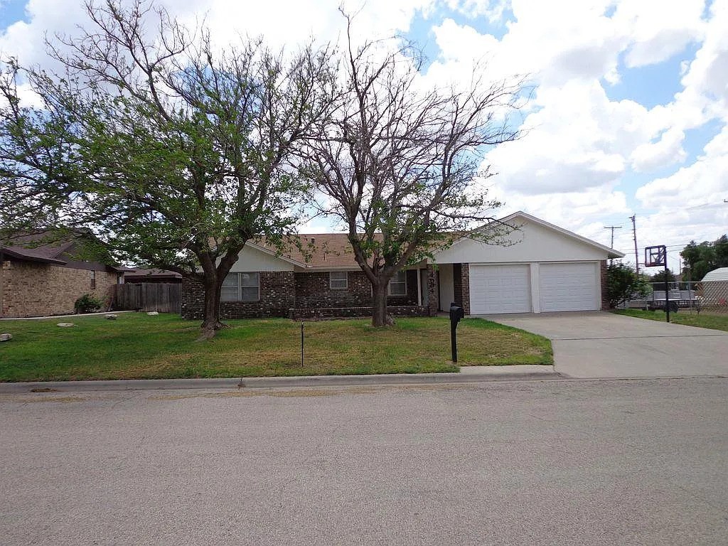 4004 Vicky Street Big Spring TX 79720