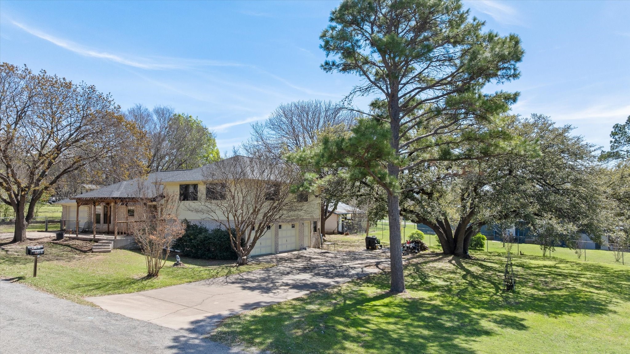 1701 Hitching Post Road Granbury TX 76049