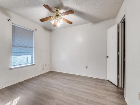 1228 English Street Irving TX 75061