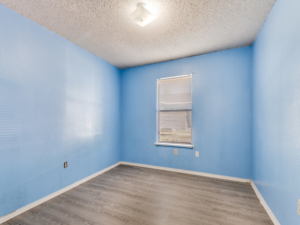 1228 English Street Irving TX 75061