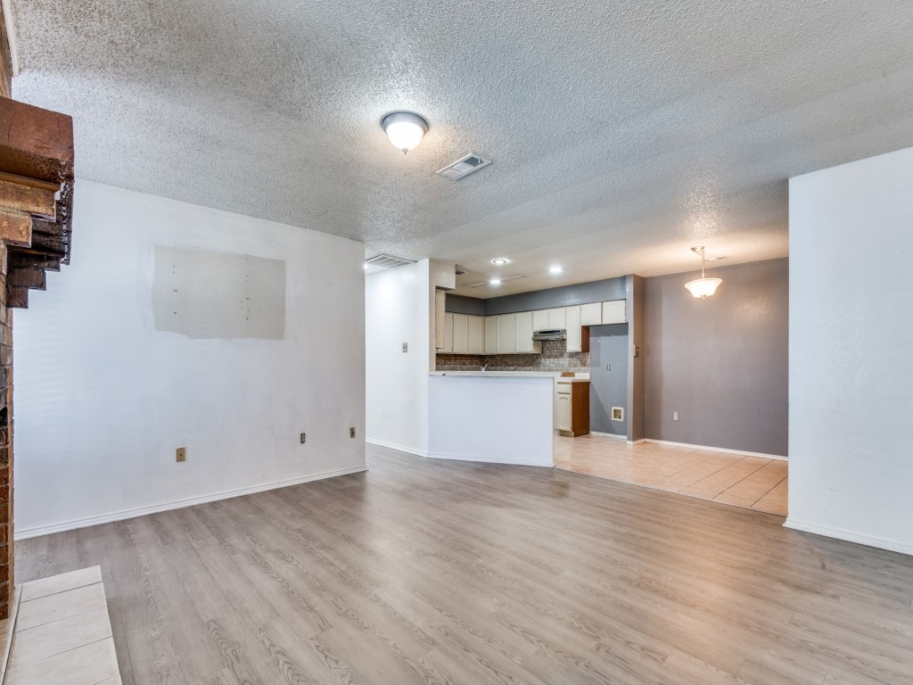 1228 English Street Irving TX 75061