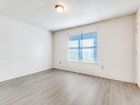 1228 English Street Irving TX 75061