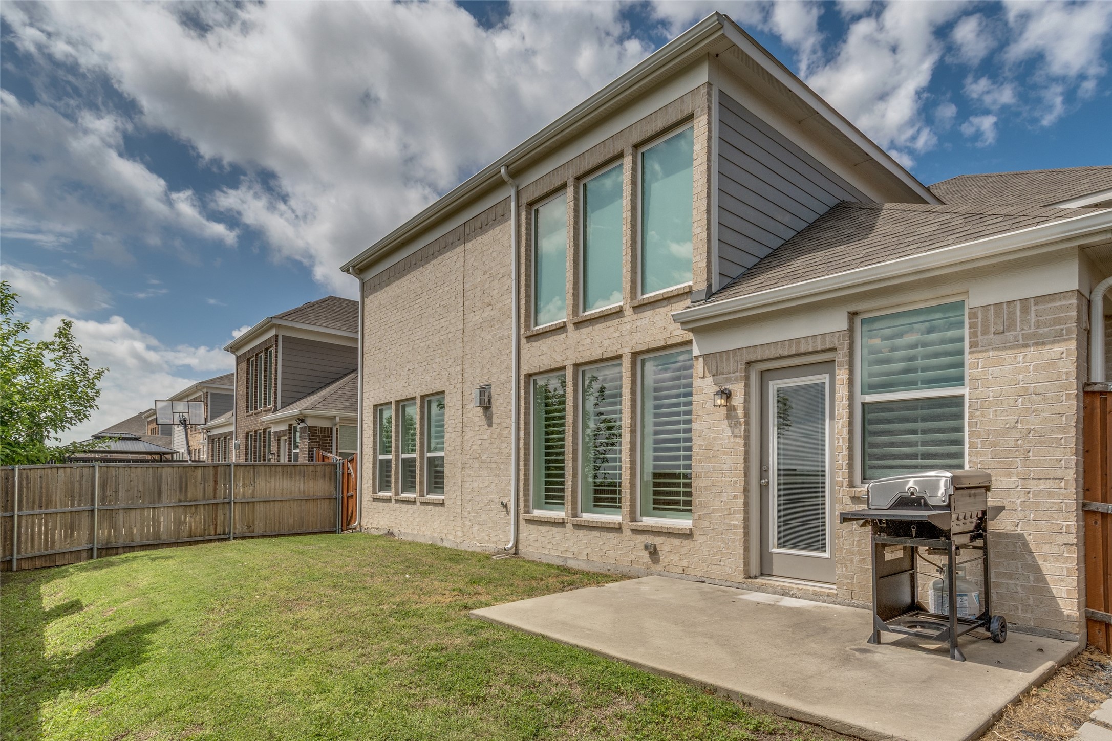 358 Gleneagles Drive Garland TX 75040