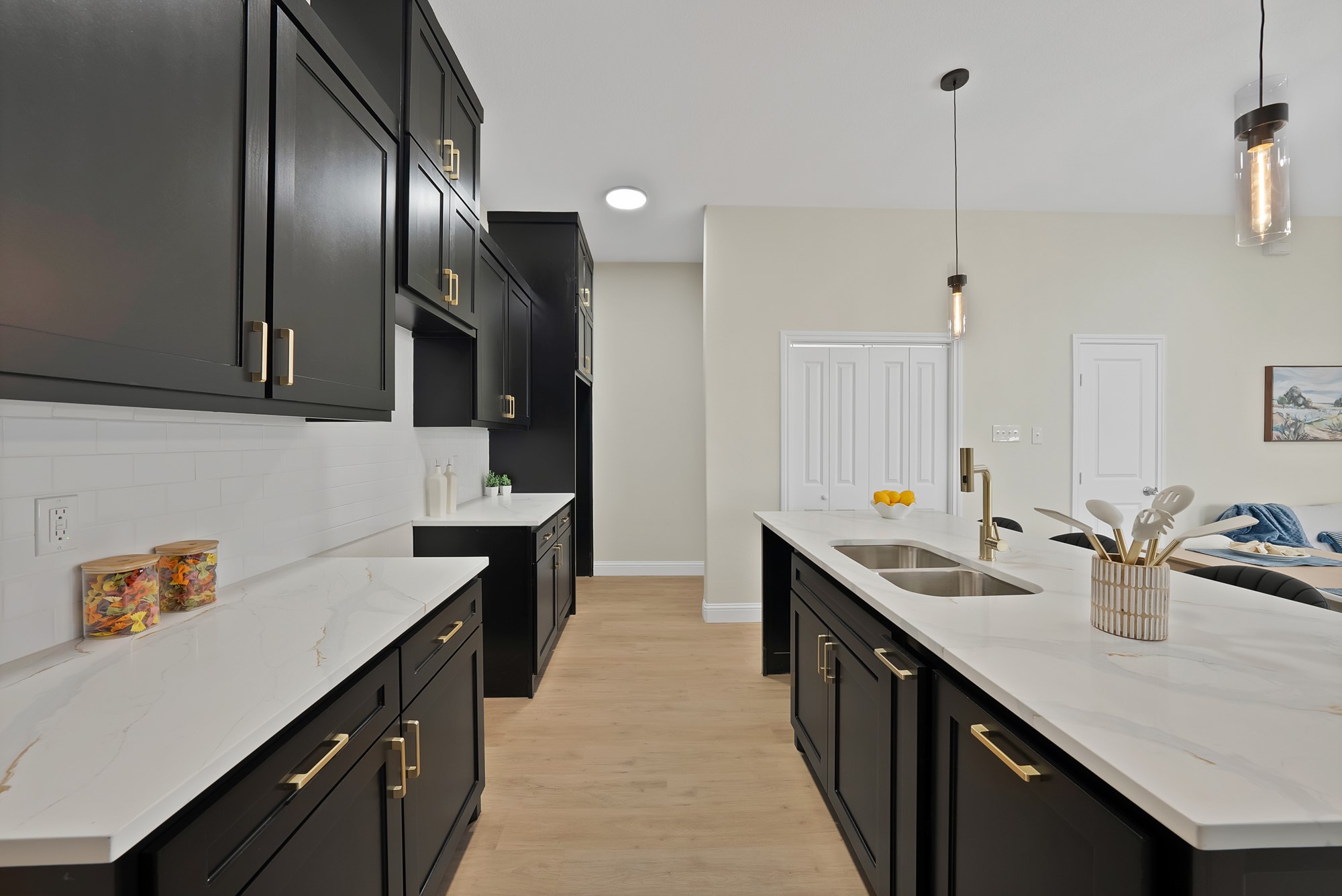 817 Stamps Avenue Fort Worth TX 76114