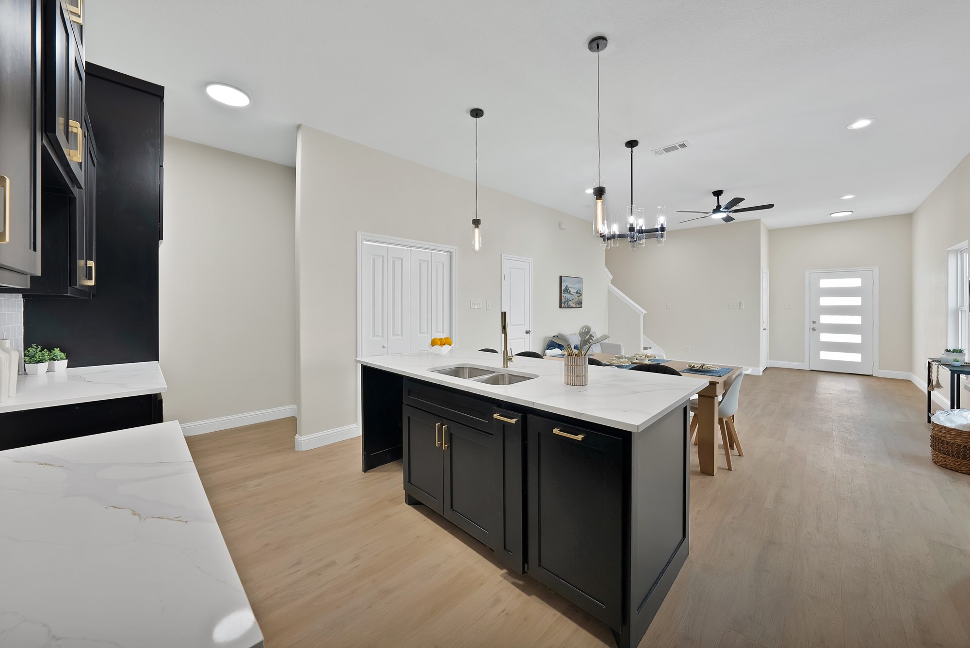 817 Stamps Avenue Fort Worth TX 76114