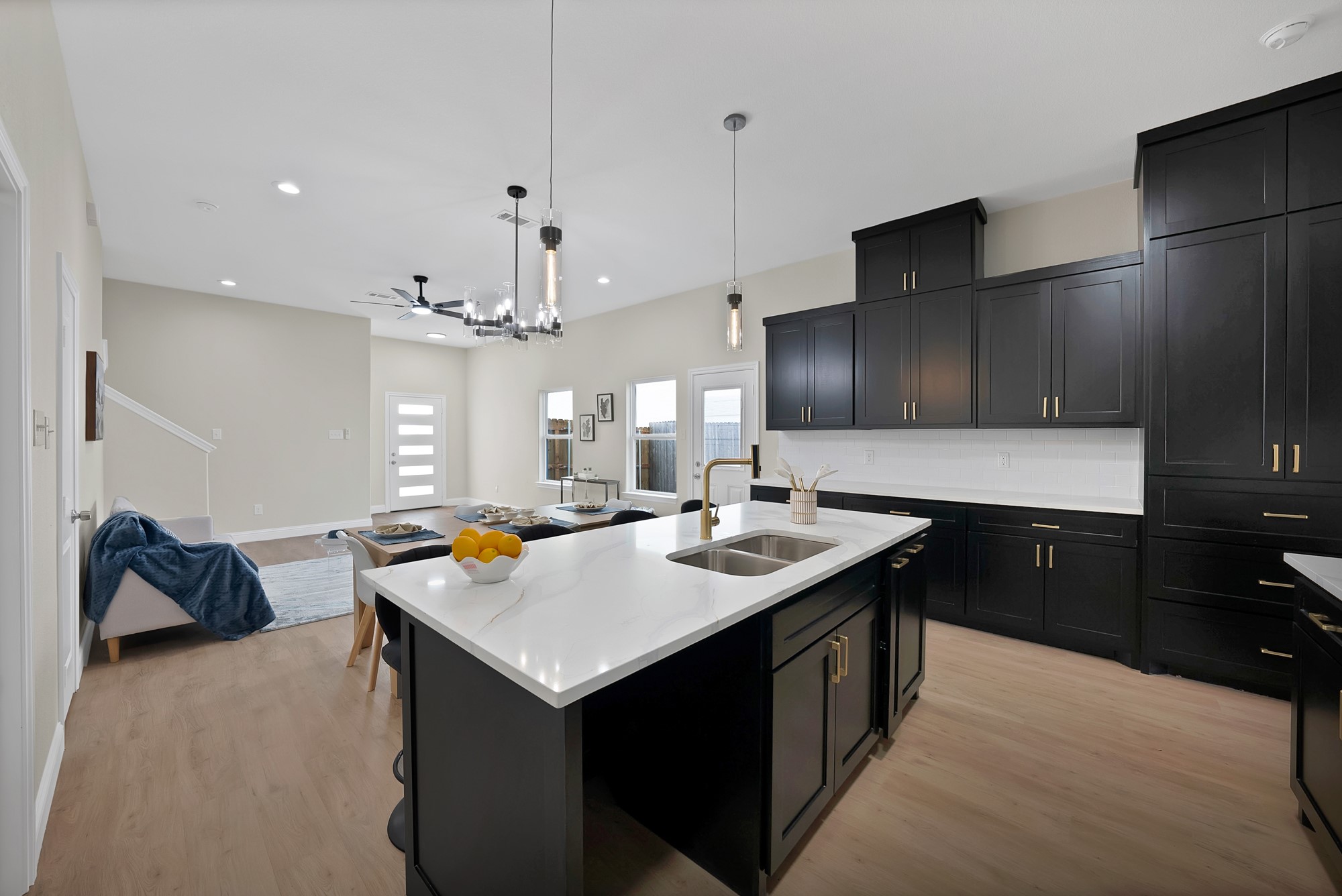 817 Stamps Avenue Fort Worth TX 76114