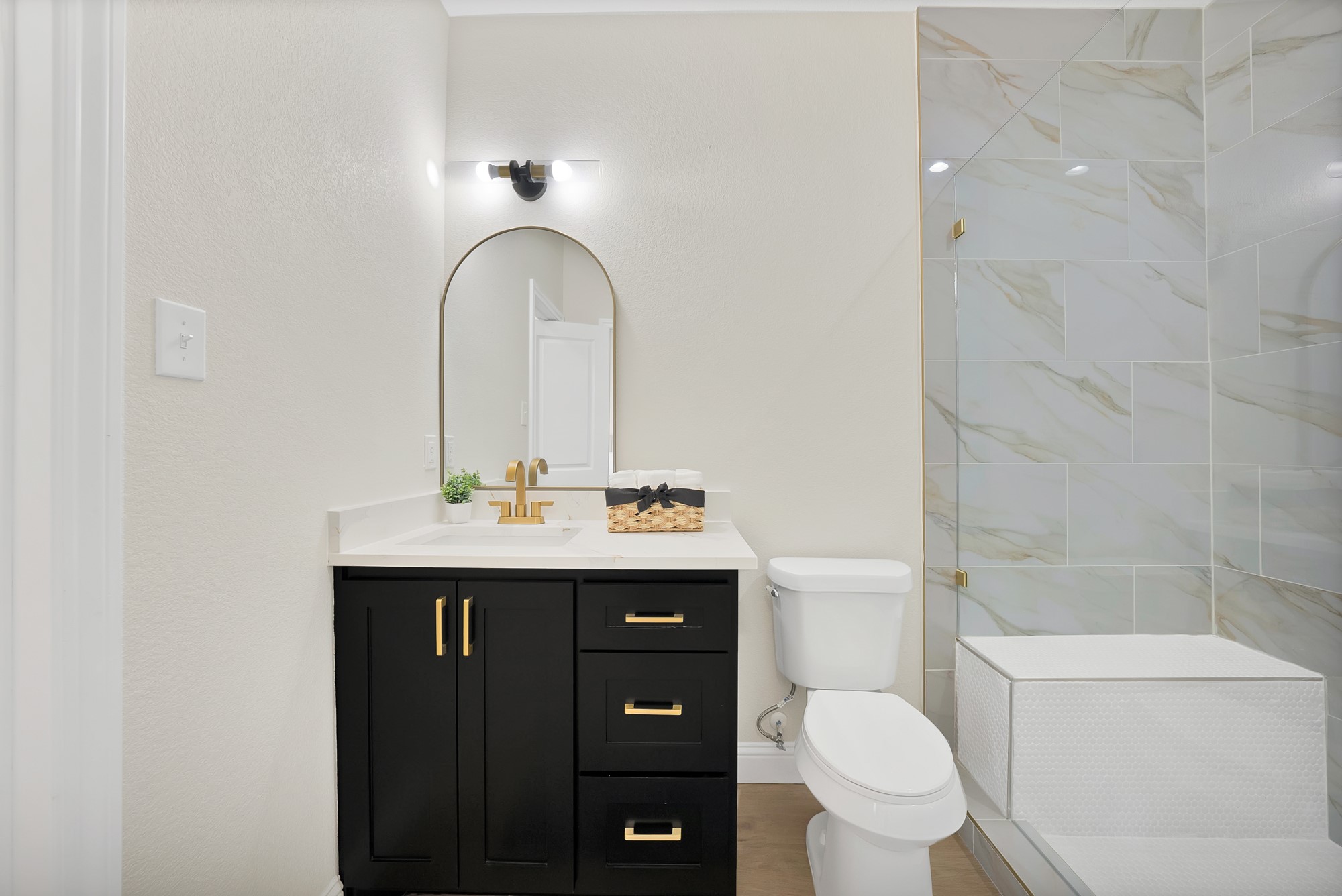 817 Stamps Avenue Fort Worth TX 76114
