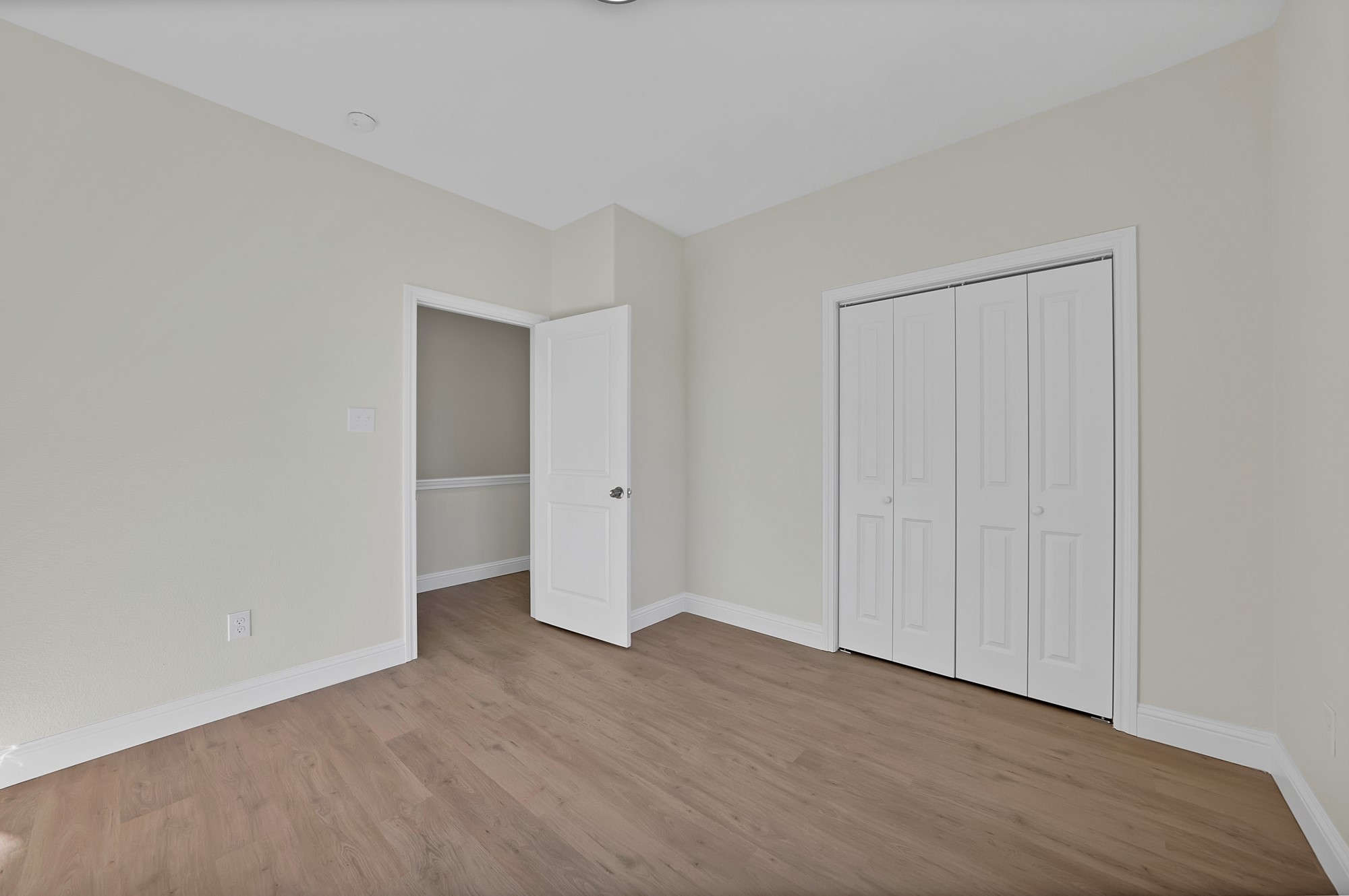 817 Stamps Avenue Fort Worth TX 76114