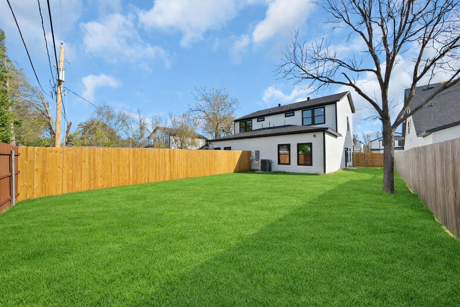 817 Stamps Avenue Fort Worth TX 76114