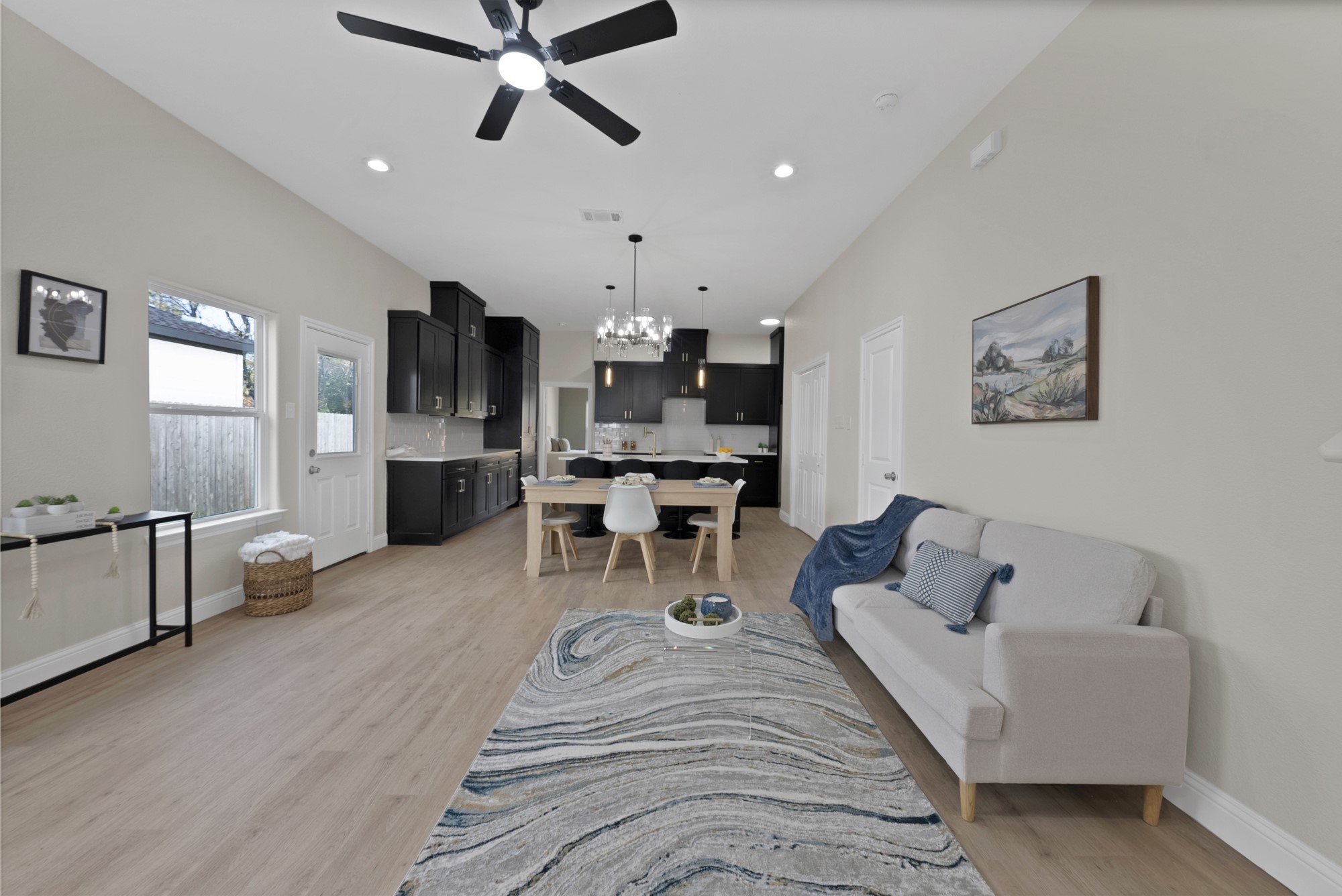 817 Stamps Avenue Fort Worth TX 76114