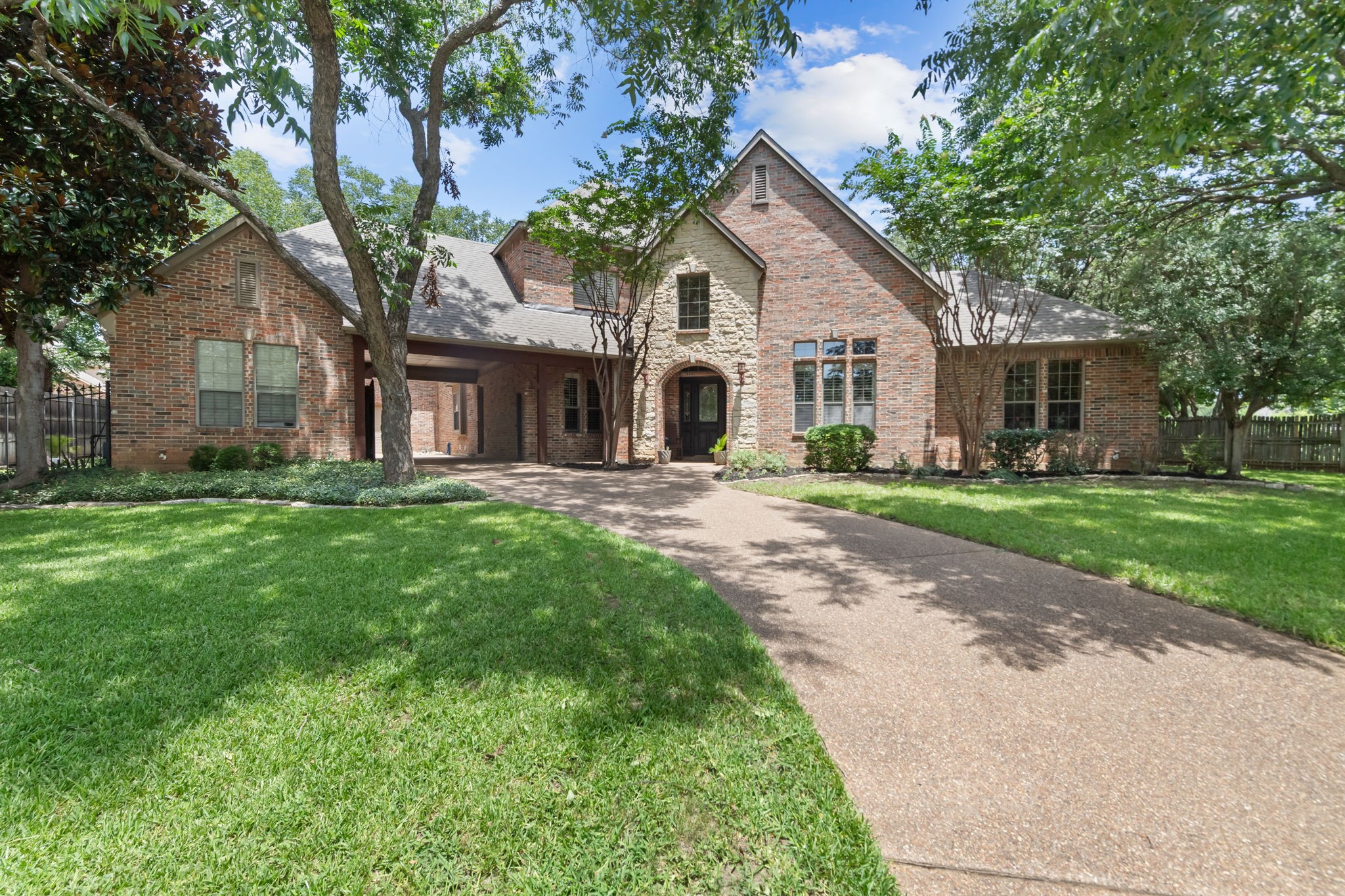 1402 Vino Blanc Court Southlake TX 76092