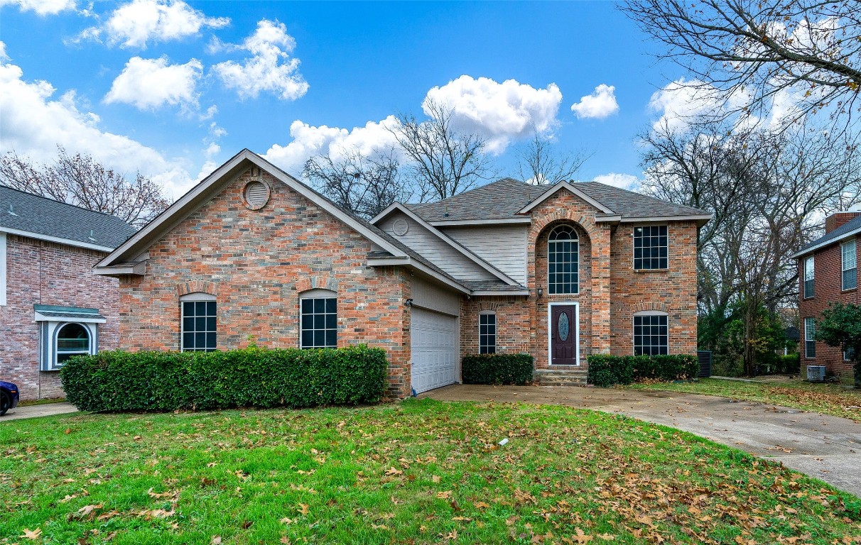 220 Lemontree Lane Desoto TX 75115