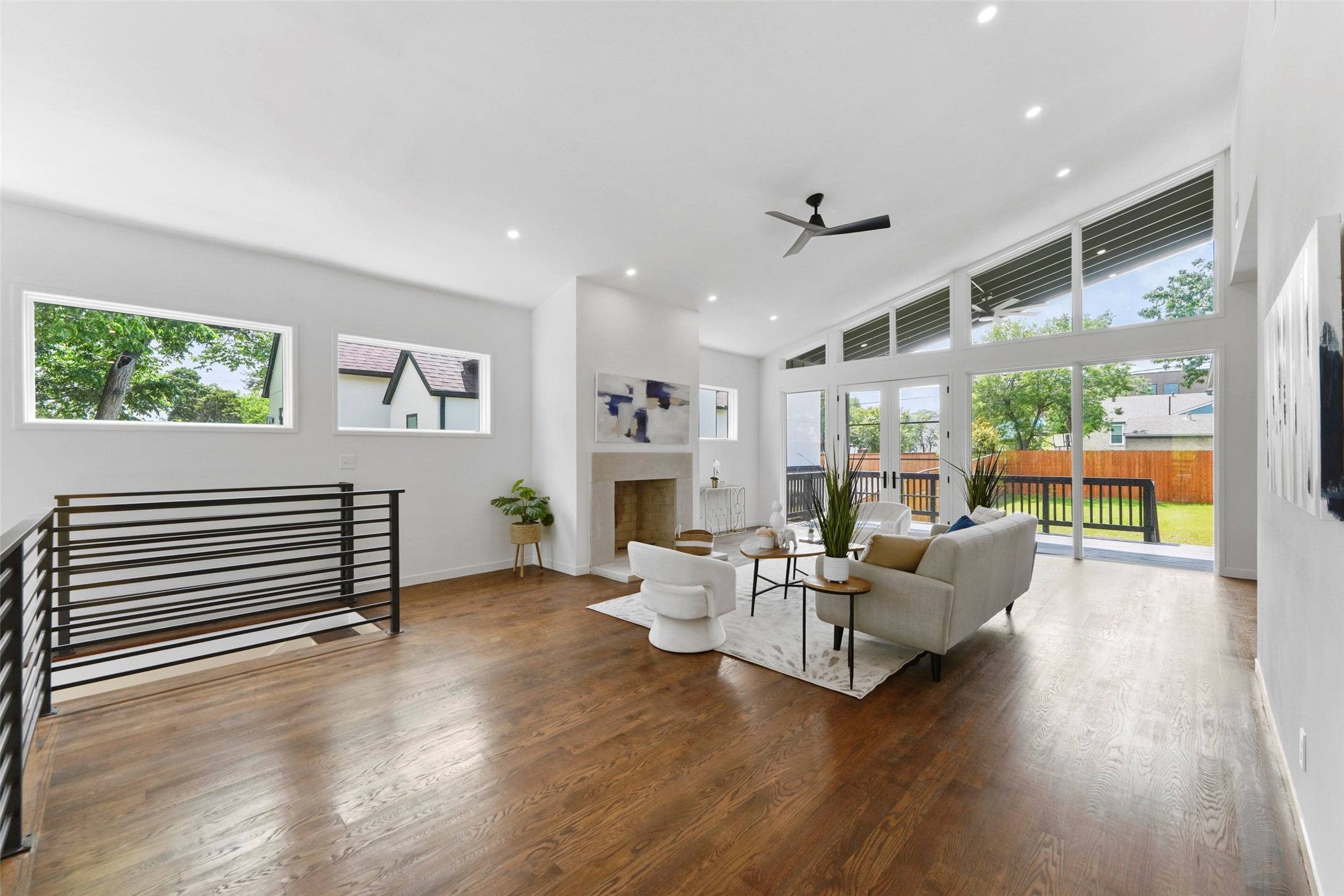 3110 W Jefferson Boulevard Dallas TX 75211