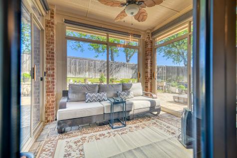 1129 Northlake Drive Desoto TX 75115
