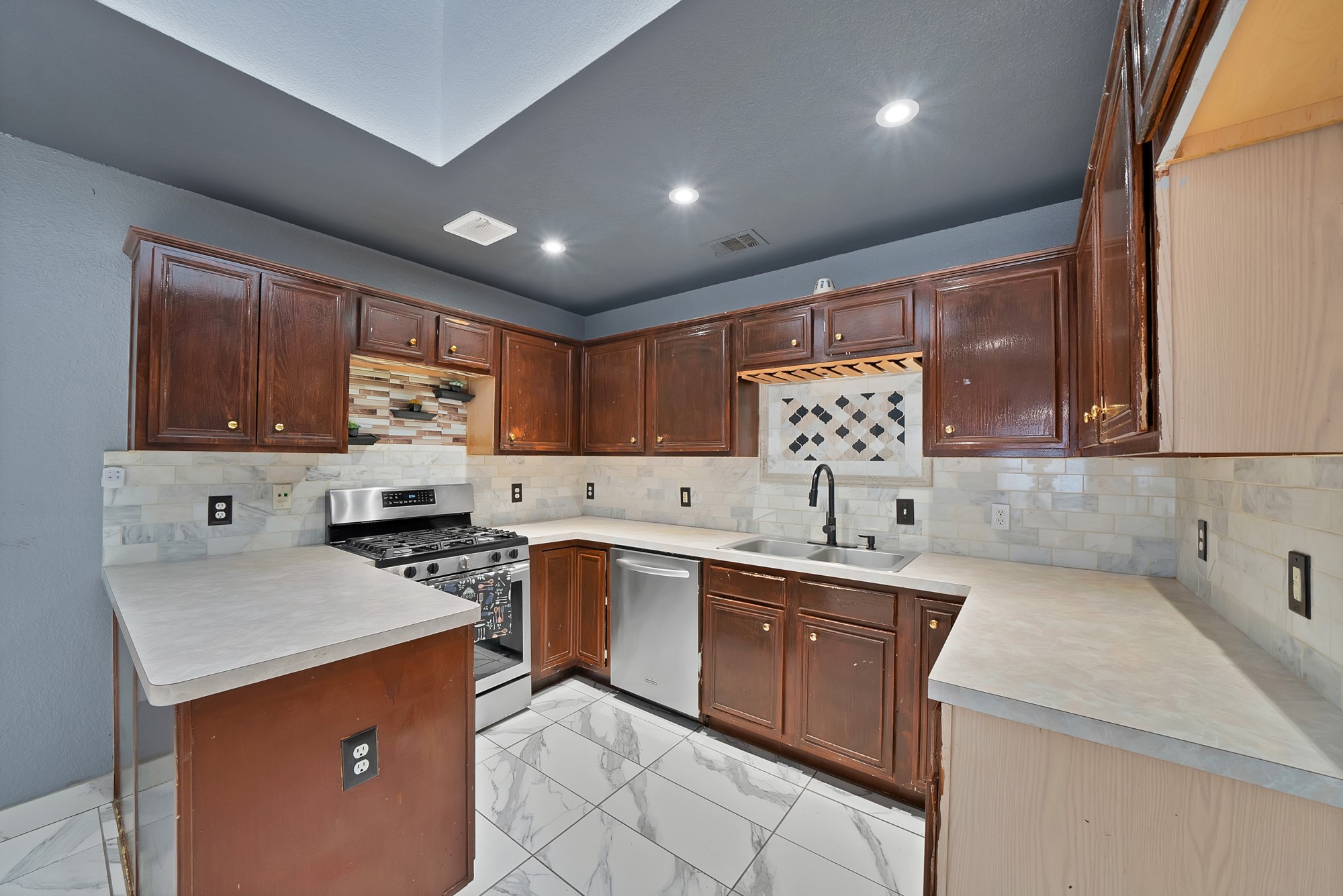 828 Windswept Drive Cedar Hill TX 75104