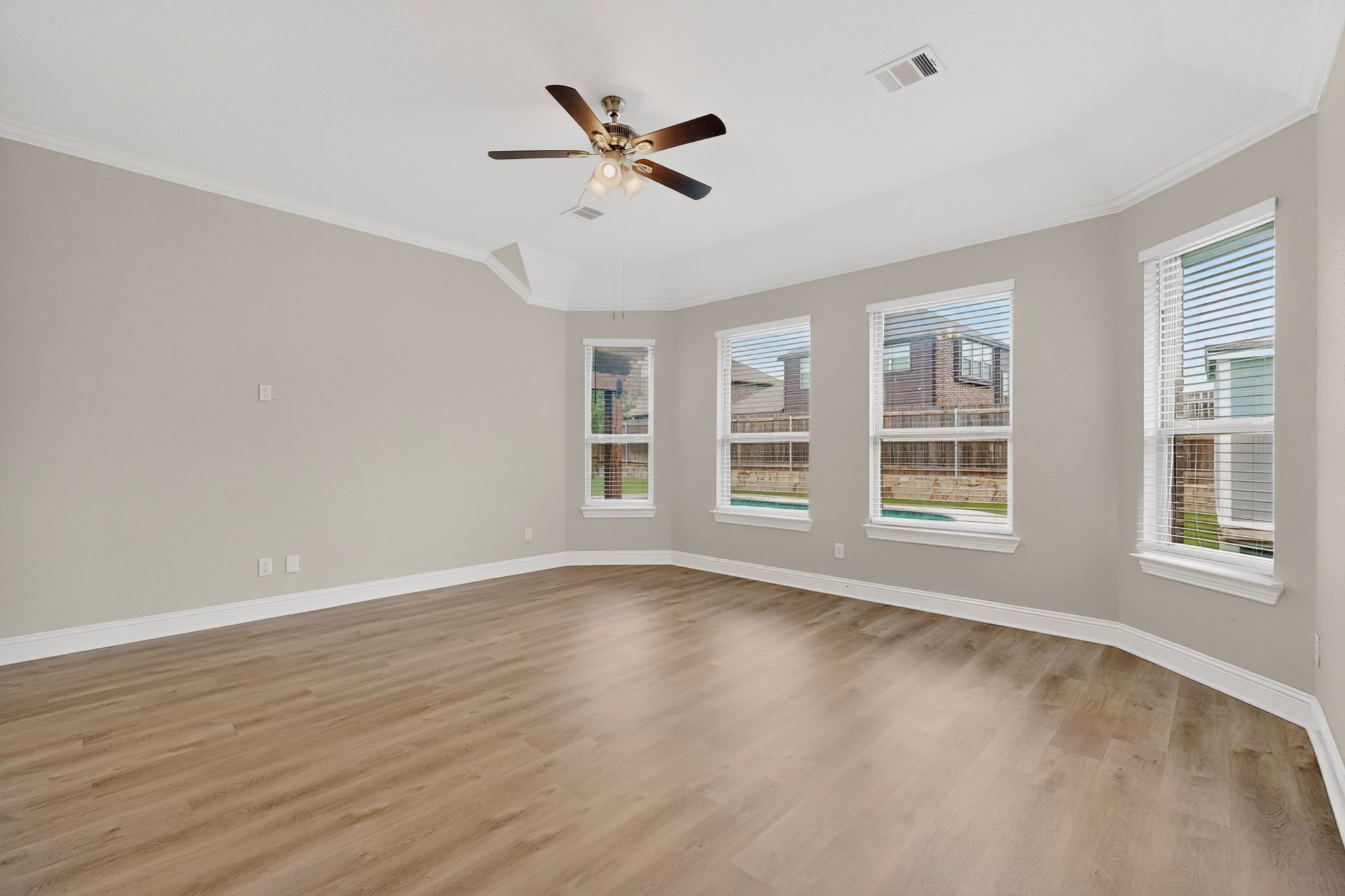 1567 Harrison Circle Waxahachie TX 75165