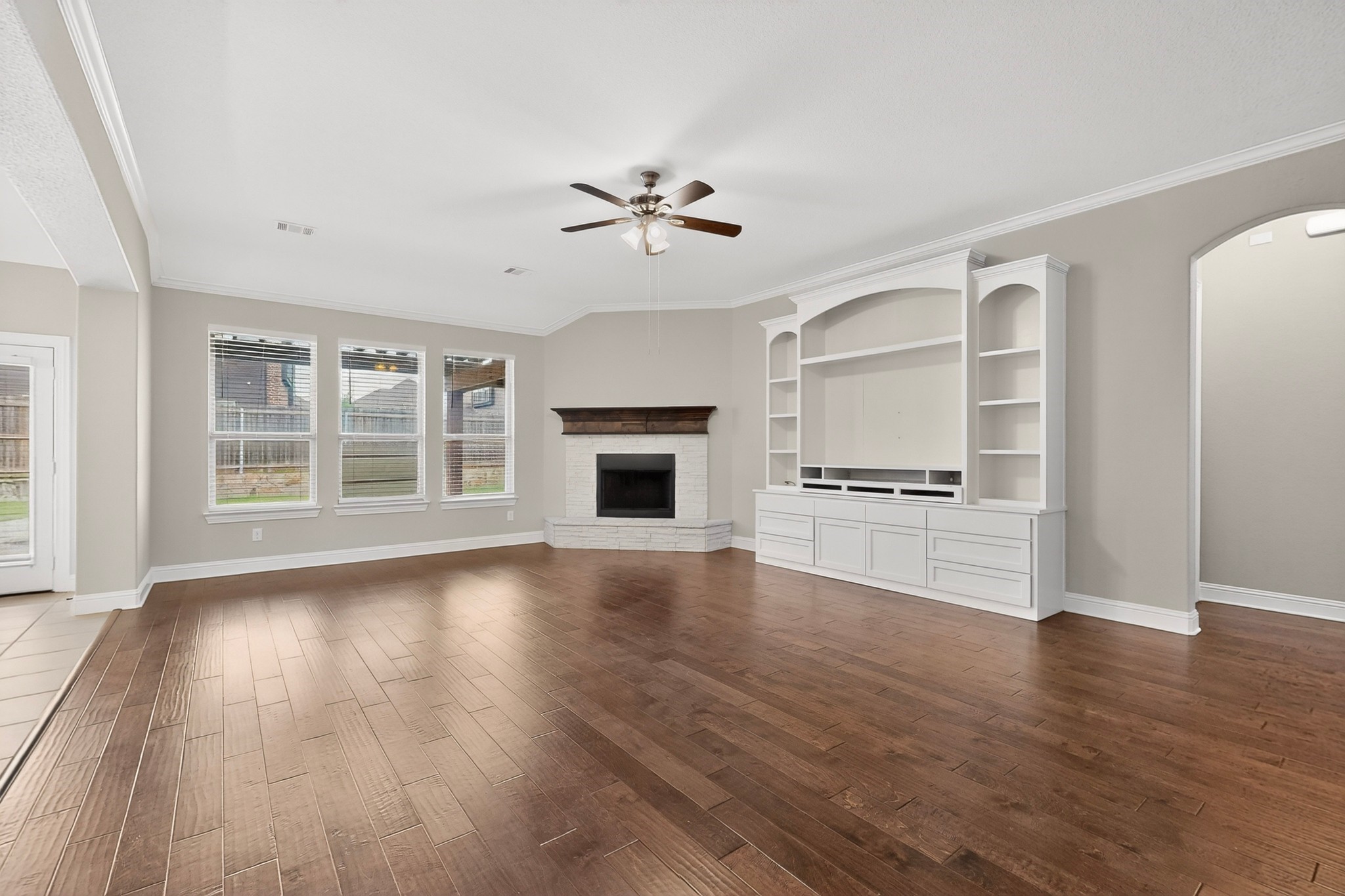 1567 Harrison Circle Waxahachie TX 75165
