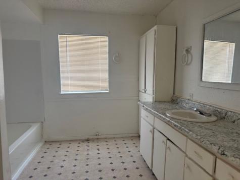 1630 Fitzhugh Avenue Paris TX 75460