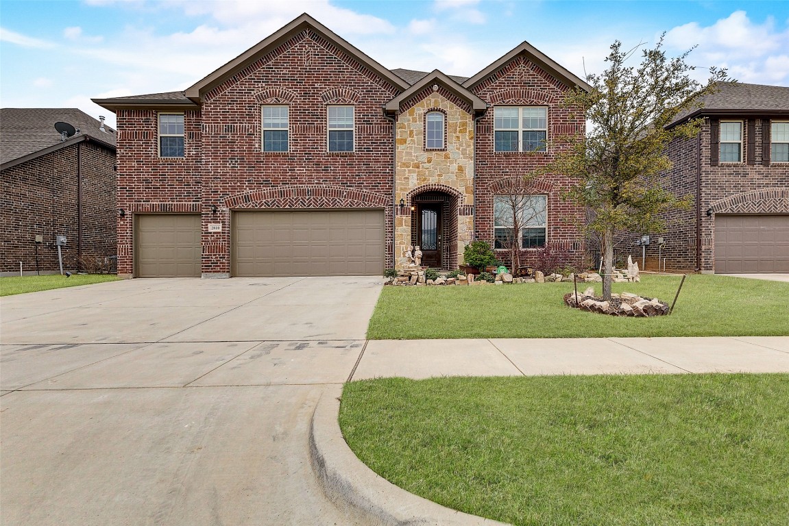 2810 Spirit Woods Lane Arlington TX 76001