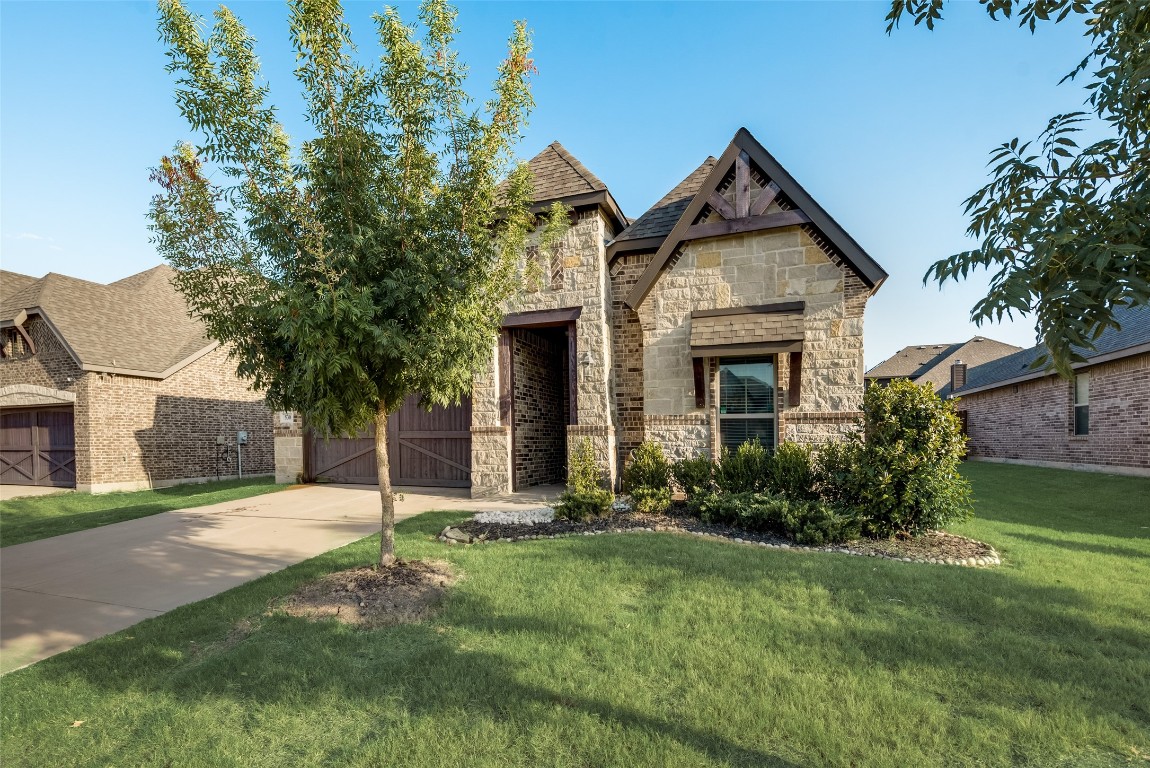530 Harvest Grove Drive Waxahachie TX 75165