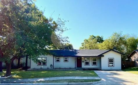 5220 Jerri Lane Haltom City TX 76117