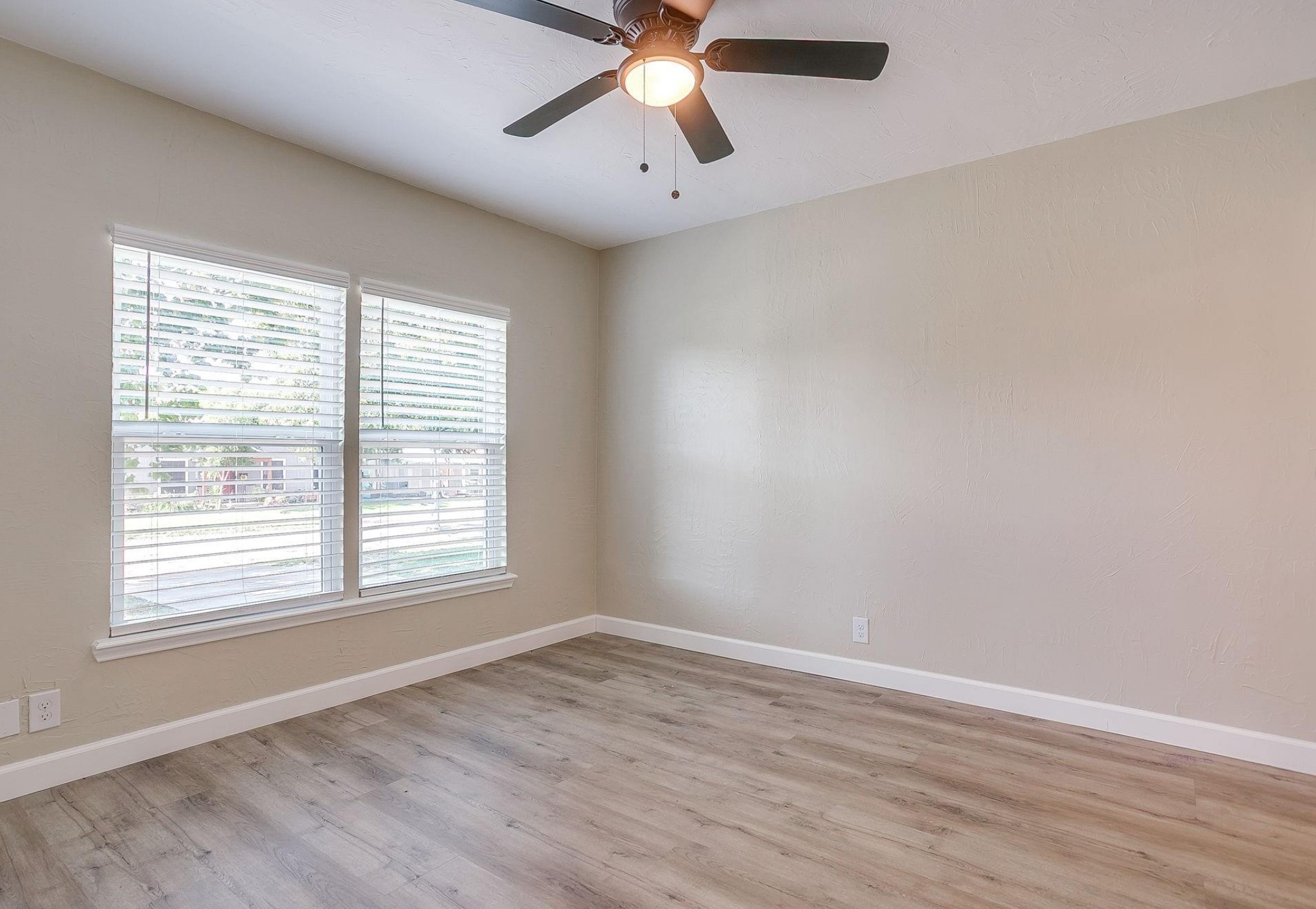 7412 Ewing Avenue Fort Worth TX 76116
