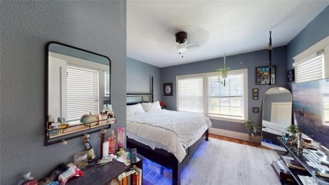 704 Cameron Avenue Dallas TX 75223