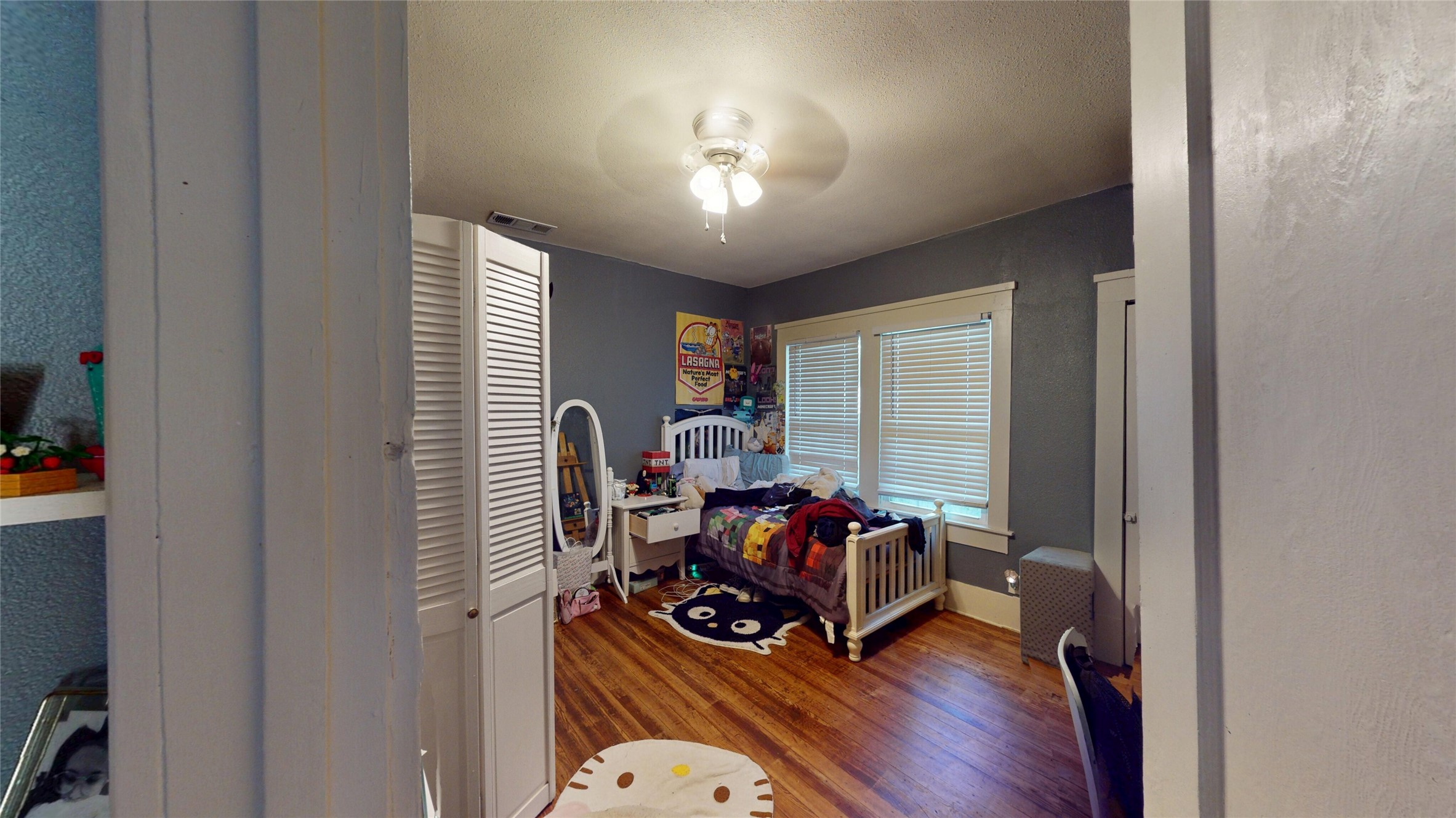 704 Cameron Avenue Dallas TX 75223